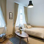 شقة Warm And Cozy Old Town *