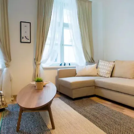 Warm And Cozy Old Town Апартаменты Рига