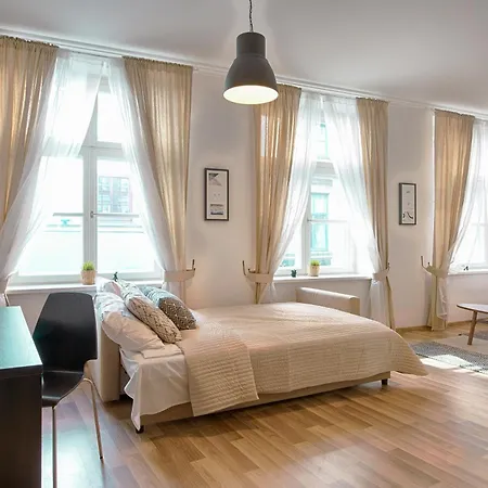 Апартаменты Warm And Cozy Old Town *